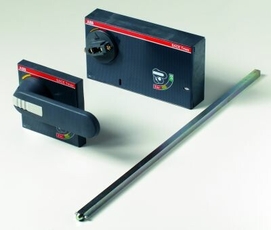 Рукоятка поворотная на дверцу RHE_S T4-T5-T6 F/P 500mm (только стержень длиной 500мм) | 1SDA054932R1 | ABB