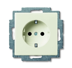 ABB Basic 55 Шале (белый) Розетка с/з с защитными шторками | 2013-0-5339 | 2CKA002013A5339 | ABB