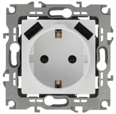 12-4109-01 Розетка 2P+E 16A-250В, штор. с 2xUSB 5В-3А, 12, белый (10/100/2000) | Б0047840 | ЭРА