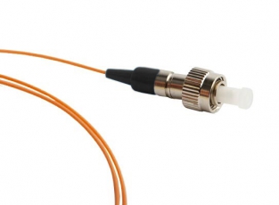Пигтейл FPT-B9-62-FC/PR-1M-LSZH-OR волоконно-оптический MM 62.5/125, FC, 1 м, LSZH | 27870 | Hyperline