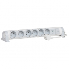 Удлинитель 6X2К+З 1,5м с УЗИП | 694656 | Legrand