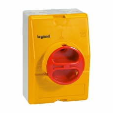 Выключатель дистанцион. 3П + НО+НЗ 20А в боксе IP65 | 022179 | Legrand