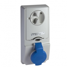 ПАНЕЛЬНАЯ РОЗЕТКА UNIKA С ДЕРЖ ПРЕДОХР 32A 3P-E 200-250 IP44 | 82143 | Schneider Electric